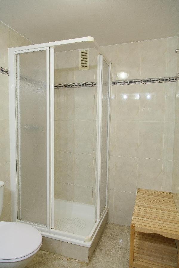 Uhc Ventura Park Apartments Салоу Екстер'єр фото